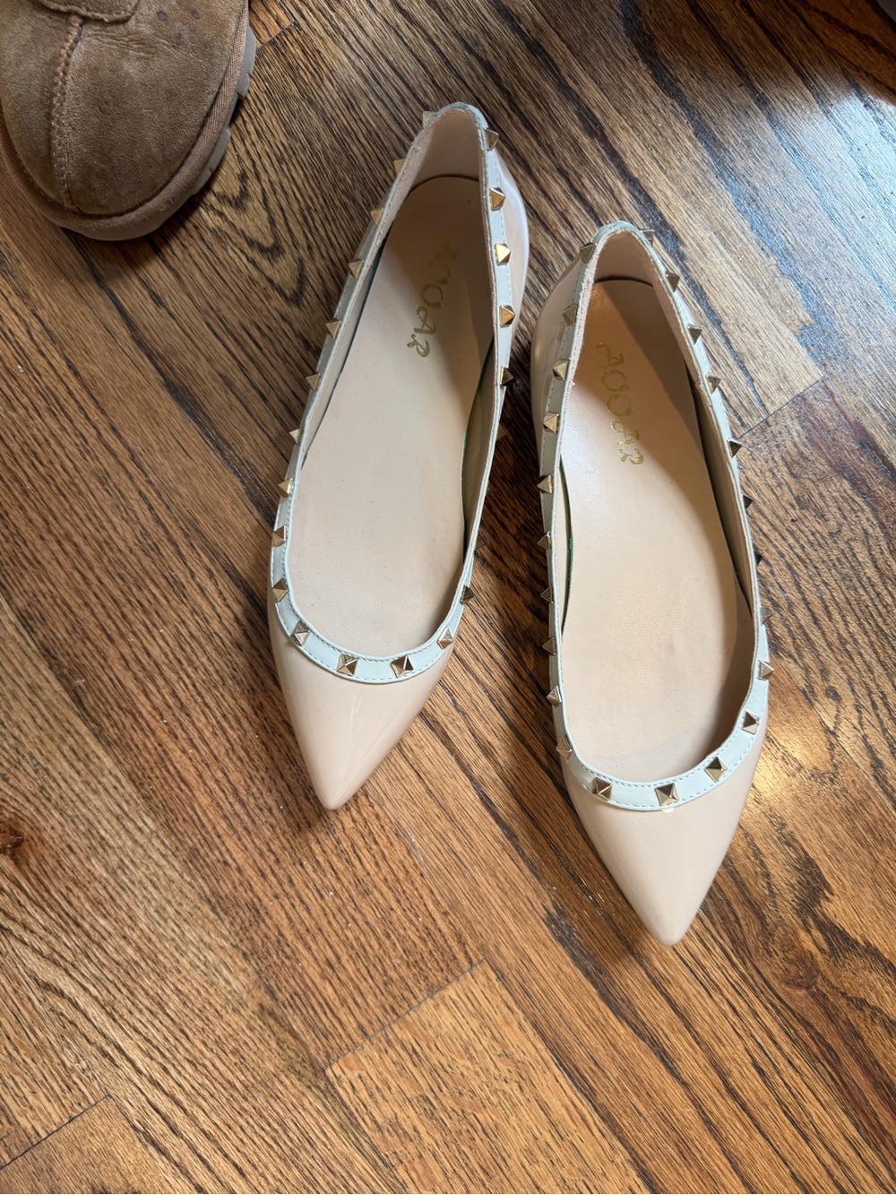 Pointed Studded Ballet Flats - Nude